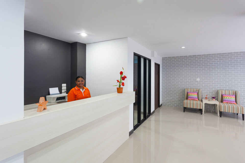 Simple Boutique Seabreeze Hotel Patong Bagian luar foto